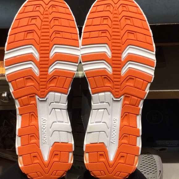 Saucony Wind 2.0 grey and orange size 7 NWT NIB - Picture 4 of 4